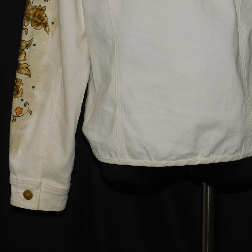 DG2 By Diane Gilman White Denim Jacket Painted Floral, Studs & Rhinestones - Picture 8 of 13